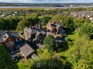 11 Weston Road